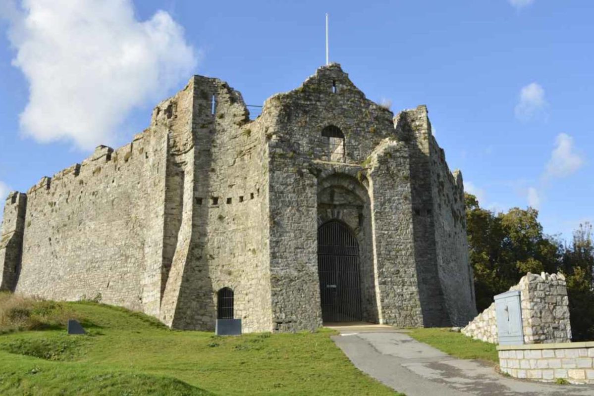 Oystermouth Castle | Explore Swansea | Grand Hotel Swansea